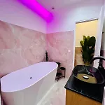 Lägenhet Intimate Escape - Seaside - Bath - Wifi - Ac *
