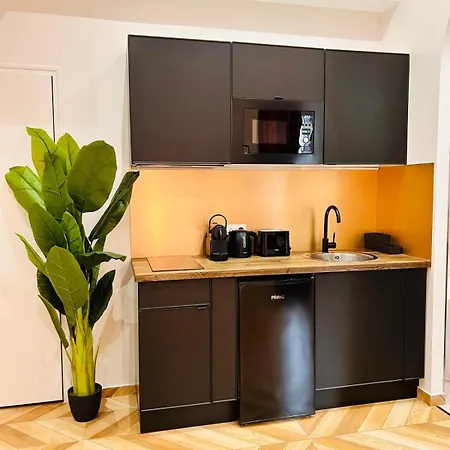 Intimate Escape - Seaside - Bath - Wifi - Ac Apartment Nice