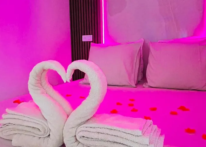 Intimate Escape - Seaside - Bath - Wifi - Ac * Ницца