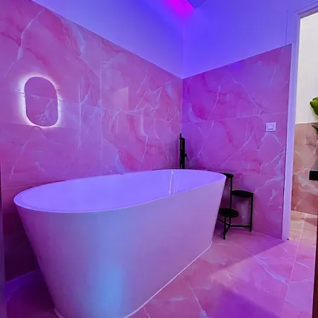 Intimate Escape - Seaside - Bath - Wifi - Ac Apartmán Nice