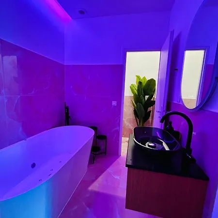 Intimate Escape - Seaside - Bath - Wifi - Ac * Νίκαια