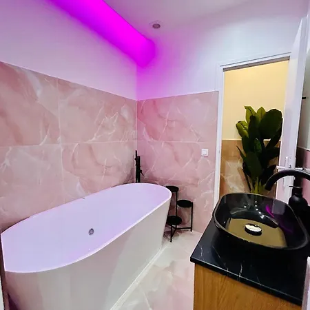 Apartment Intimate Escape - Seaside - Bath - Wifi - Ac *