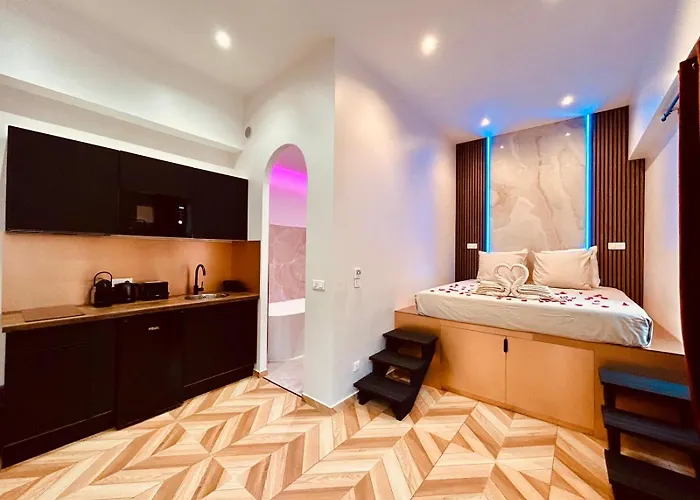 Intimate Escape - Seaside - Bath - Wifi - Ac Apartamento *