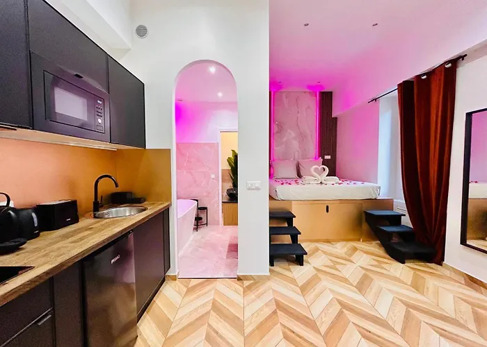 Intimate Escape - Seaside - Bath - Wifi - Ac Apartamento *