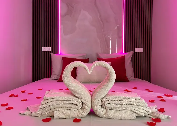 Intimate Escape - Seaside - Bath - Wifi - Ac نيس